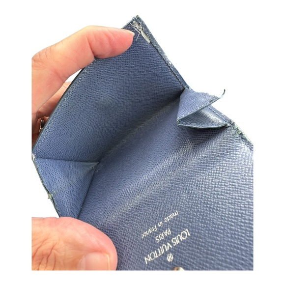 48 hour Sale Louis Vuitton Epi Wallet - Picture 6 of 10